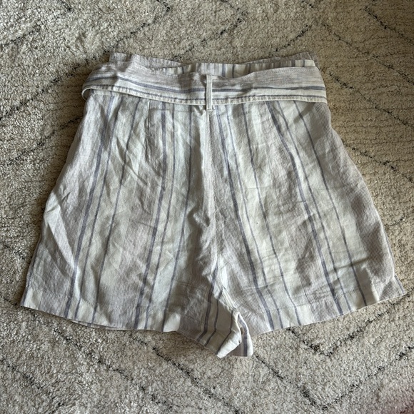 Wilfred Aritzia Linen Shorts with Belt Size 4 - Picture 4 of 5